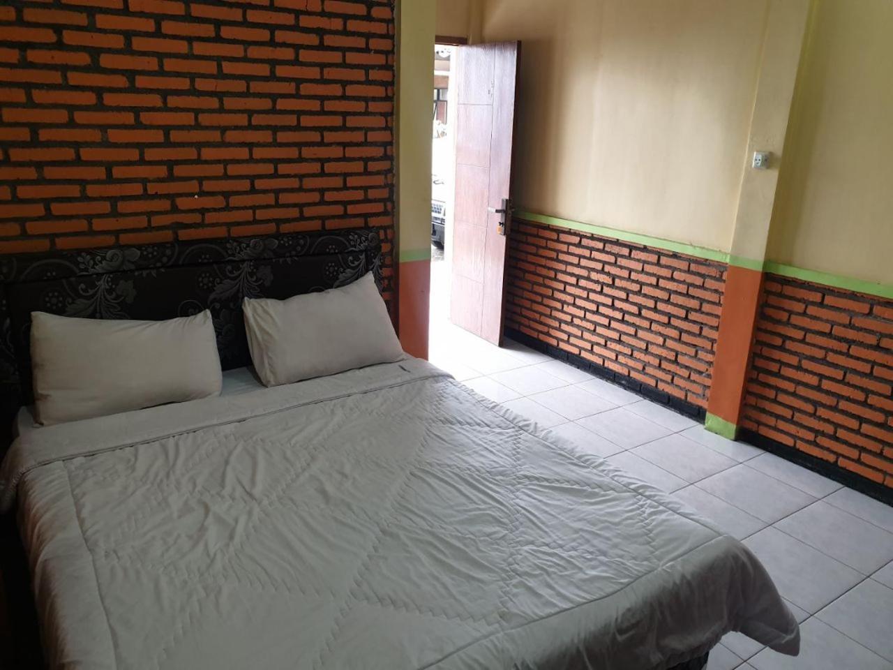 Bromo Holiday Guest House Ngadisari Esterno foto