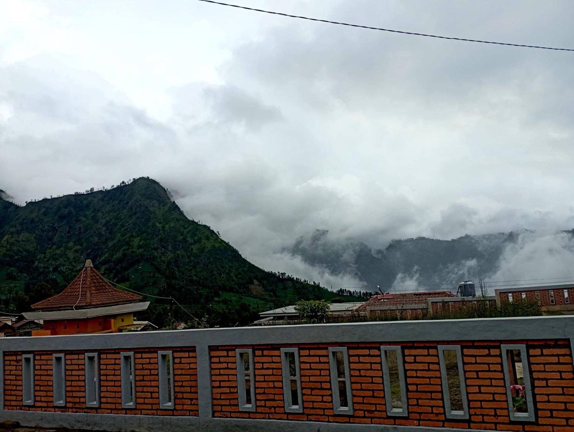 Bromo Holiday Guest House Ngadisari Esterno foto
